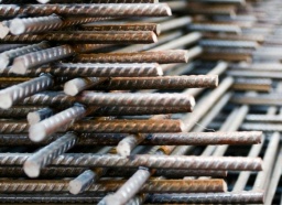 Сравнение гладкой и рифленой арматуры